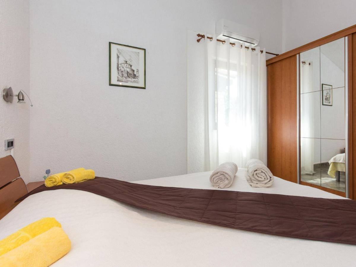 Apartment Starigrad-4 By Interhome Стариград Экстерьер фото
