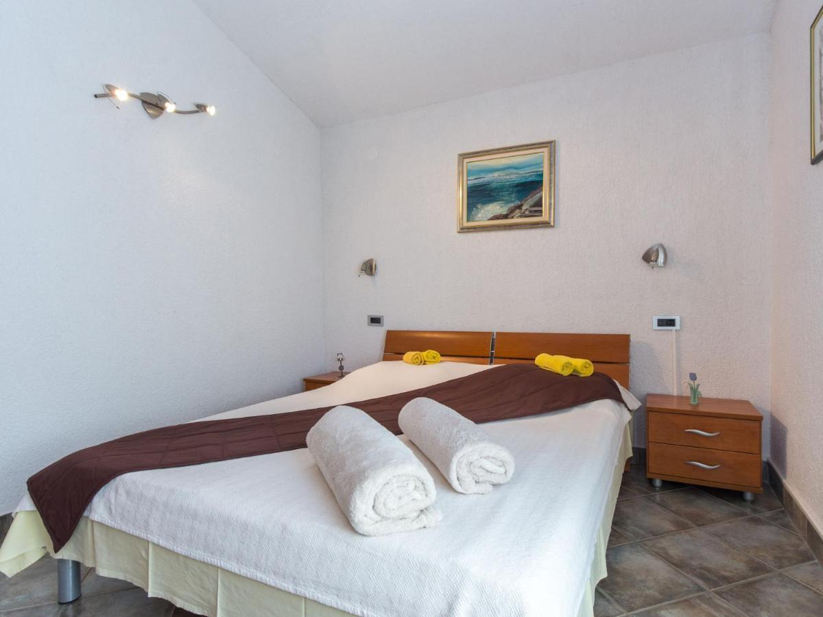 Apartment Starigrad-4 By Interhome Стариград Экстерьер фото